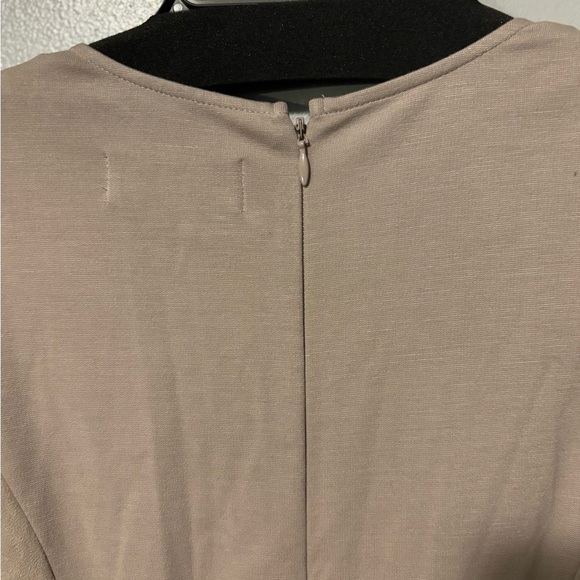 Jessica Simpson Sleeveless Tan Dress Size 8 Geometric Pattern. - Picture 3 of 9